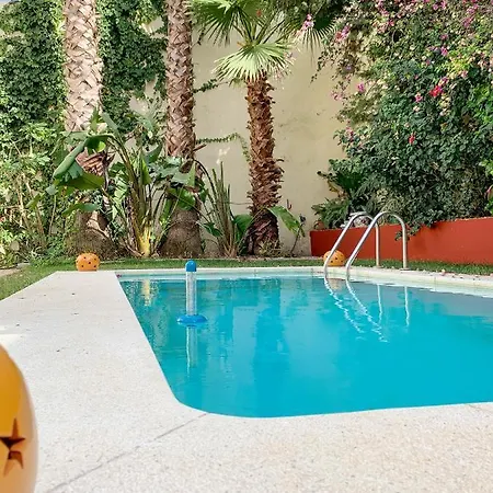 Βίλα Vega House - Private House With Pool For 12 *